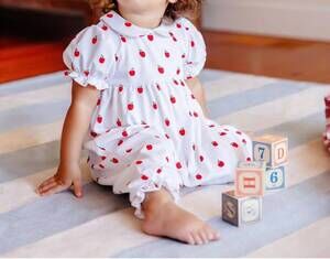NEW BEAUFORT BONNET britt short sleeve romper in egerton apples
